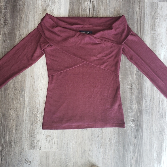 A&F Cozy Soft Women’s Off the Shoulder Wrap Sweater Crisscross | S - Picture 1 of 9